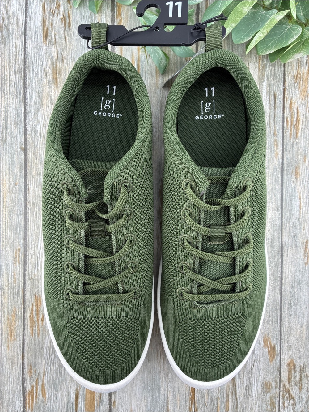 Men’s Knit Sneakers Shoes Size 11
